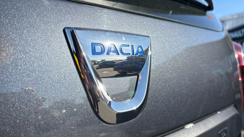 Dacia Duster 1.0 TCe 100 Comfort 5dr Bi Fuel Estate